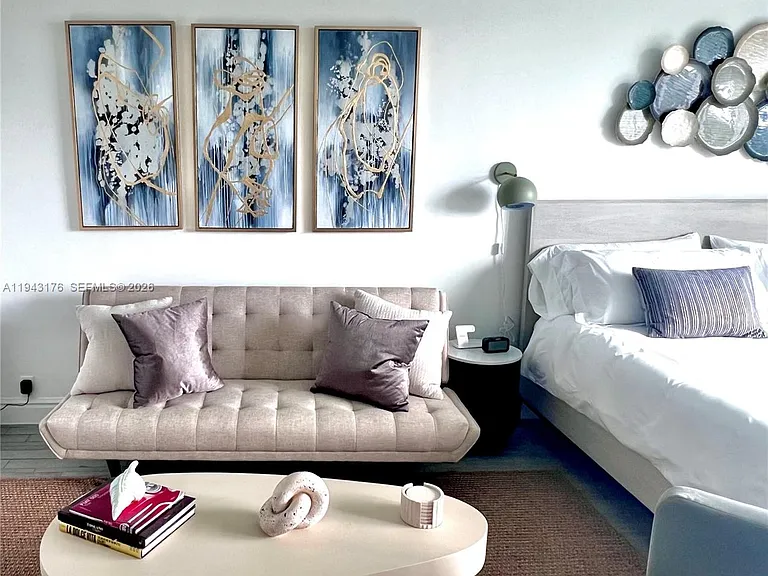 1100 West Ave #415 — Photo 13