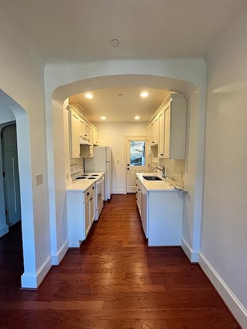 1st image of 1711 Taylor Ave N