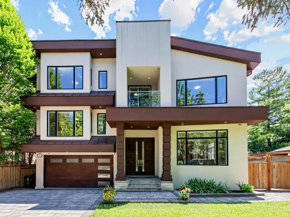 37 Chatfield Dr, Toronto, ON M3B 1K6