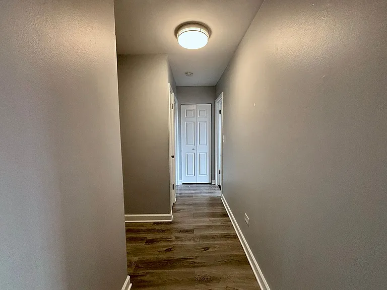 520 Rentals — Photo 28