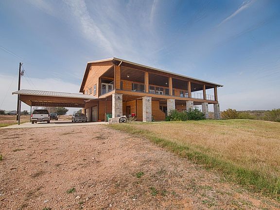 4th image of 421 Chimney Cove Drive