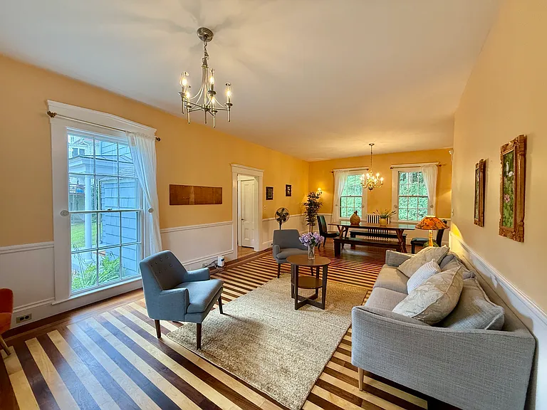 36 Maple Ave — Photo 11
