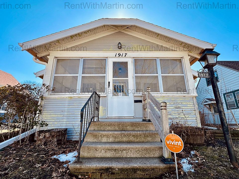 1st image of 1917 W 3rd St