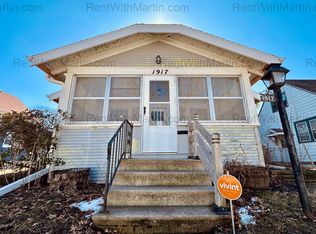 1917 W 3rd St, Waterloo, IA 50701