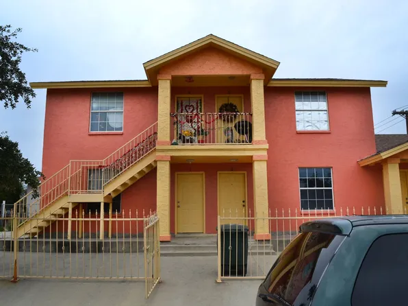 Rincon del Sauce, 3414 Weeping Willow St #4-WW, Laredo, TX 78043
