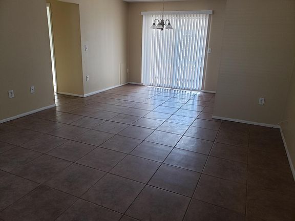 5th image of 2250 Michele Dr