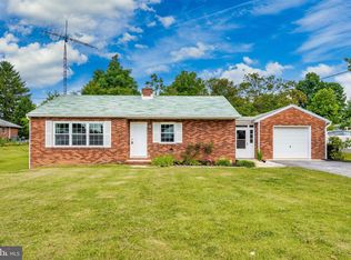 18508 Kent Ave, Hagerstown, MD 21740