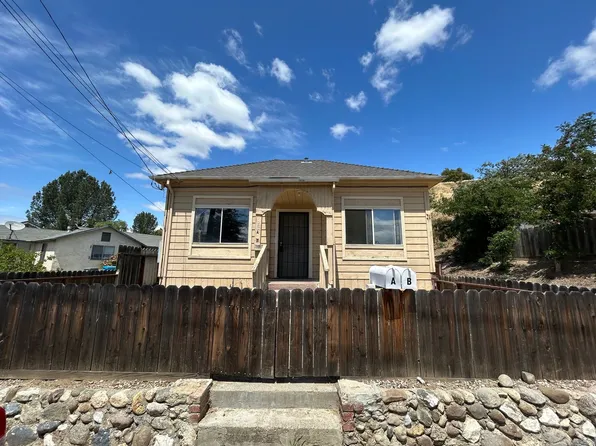 153 Locust Ave, Hollister, CA 95023