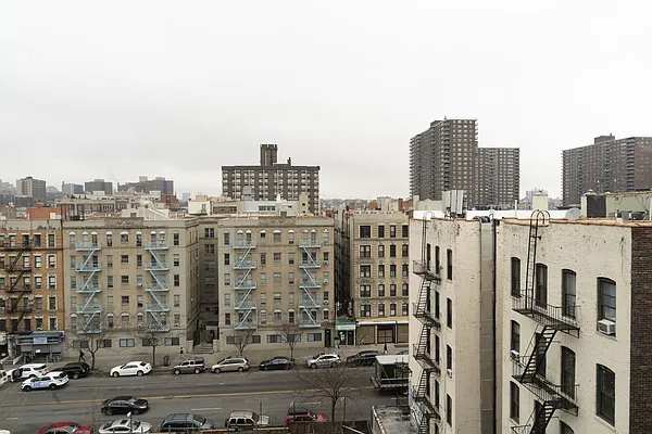 Rented by MD NYC Management LLC | media 25