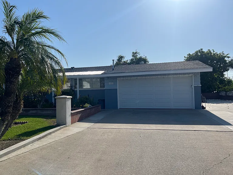 11021 Mac Murray St — Photo 1