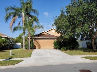 5028 72nd St E, Bradenton, FL 34203