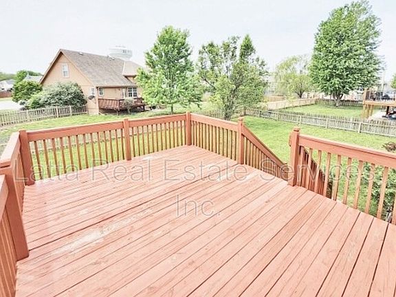 3rd image of 1208 SE Meridian Dr