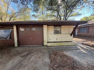 106 Queens Ct #104, Longview, TX 75604