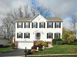 1715 Holmes Dr, Sewickley, PA 15143