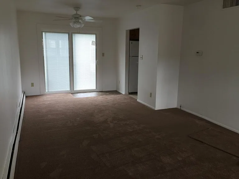 1300 Rosewood Ct — Photo 11