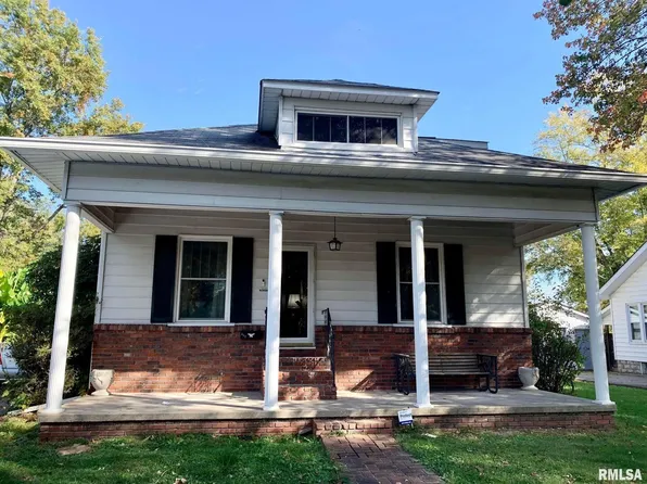 417 S Calumet St, Marion, IL 62959