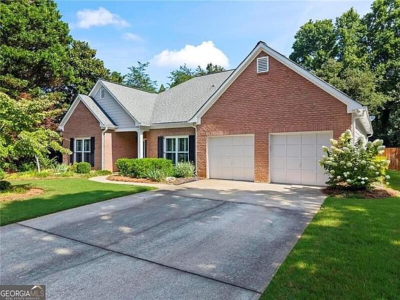 3rd image of 2674 Thornberry Pl