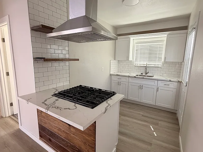 633 Cedar Ave #633 — Photo 6