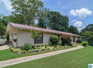 138 Ridgewood Dr, Trussville, AL 35173