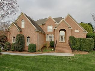 8907 Braithwaite Ln, Knoxville, TN 37922
