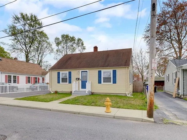 143 Balch St, Pawtucket, RI 02861