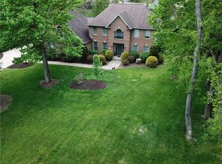 4000 Forest Glen Dr, Greensburg, PA 15601