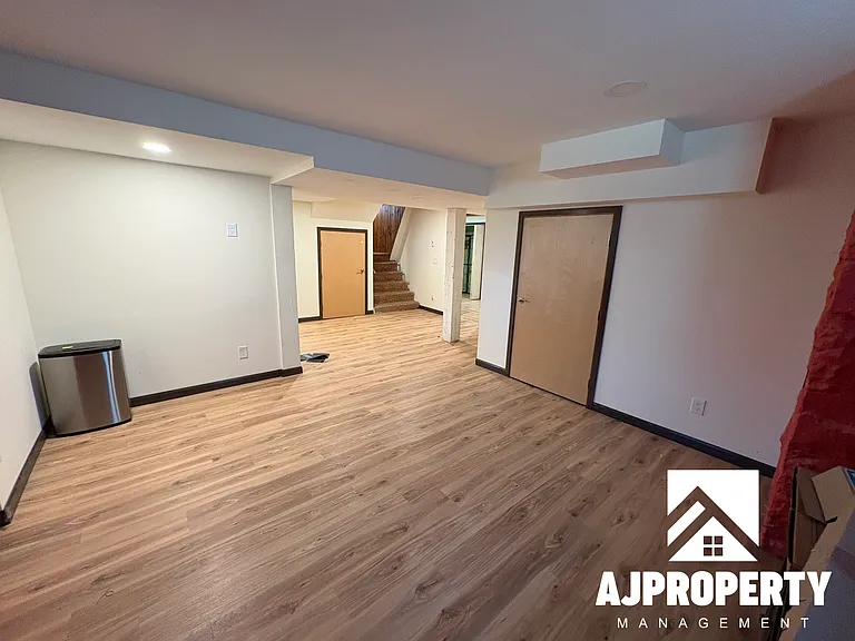 119 N Summit Ave — Photo 19