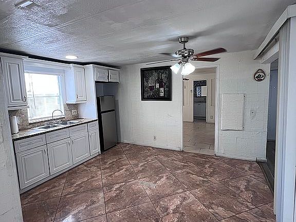 4th image of 2980 NW 79th St #19