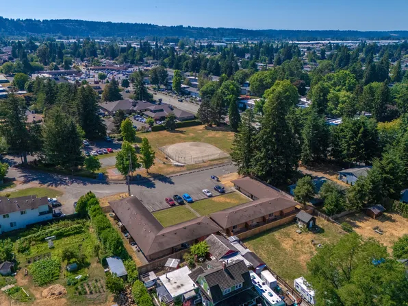 710 Henry Rd APT 12, Auburn, WA 98002