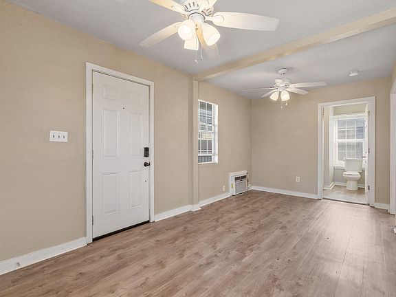 5th image of 215 N Xenophon Ave