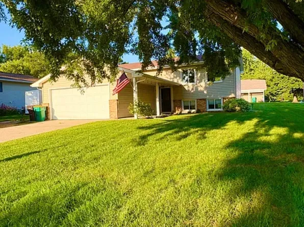 1902 Brookside Dr, Albert Lea, MN 56007