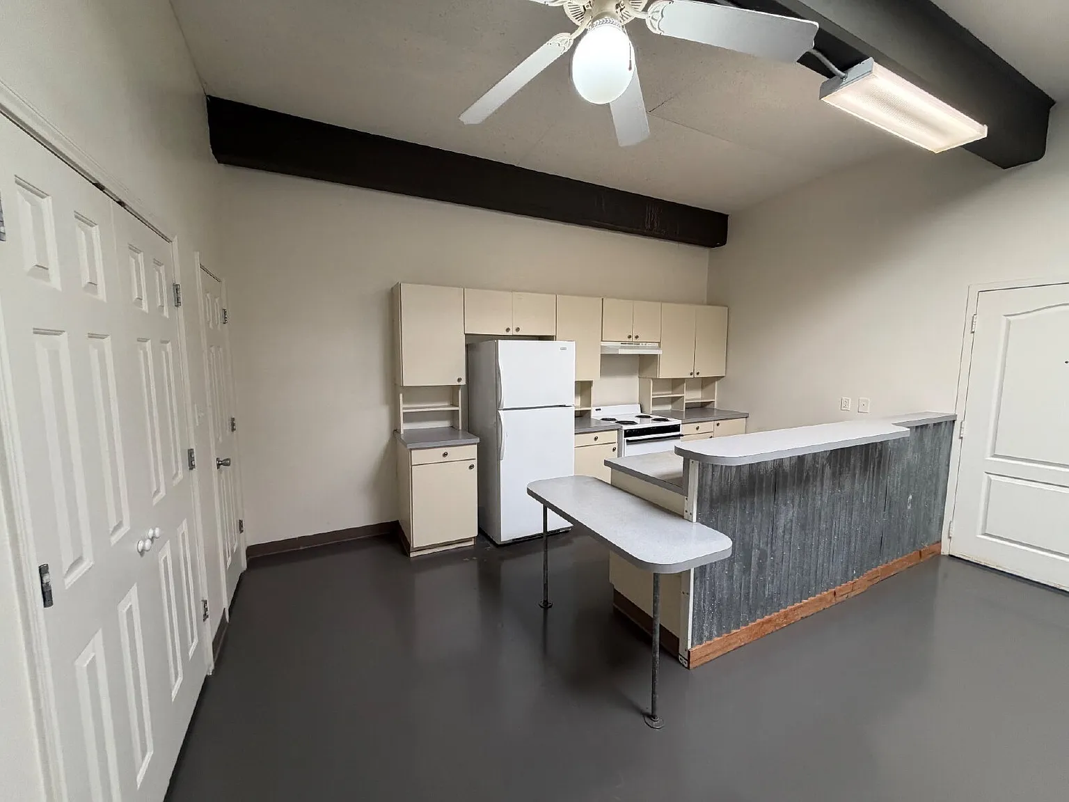 2 bed, 2.0 bath, 900 sqft, $650 — Photo 1
