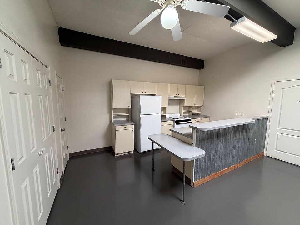 1st image of 1619 University Ave #4