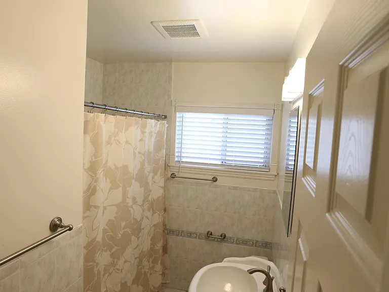 Full Bath