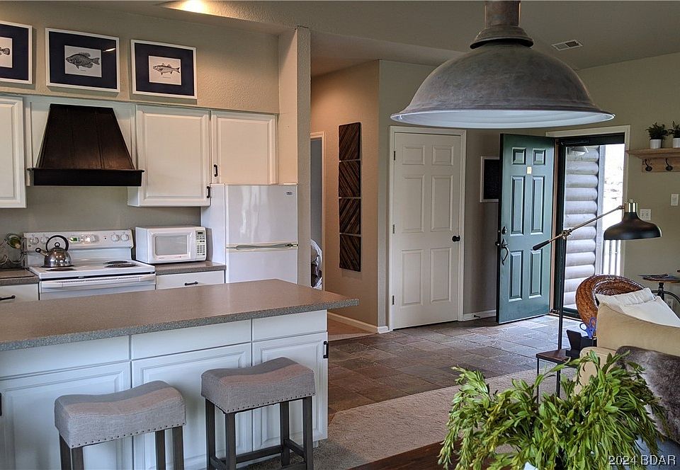 2nd image of 23 Cottage Park E