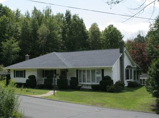 83 Harlem Ave, Carbondale, PA 18407