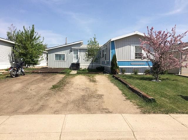 2nd image of 210 14th St