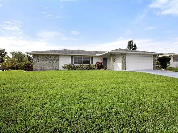3rd image of 1330 Cambridge Dr