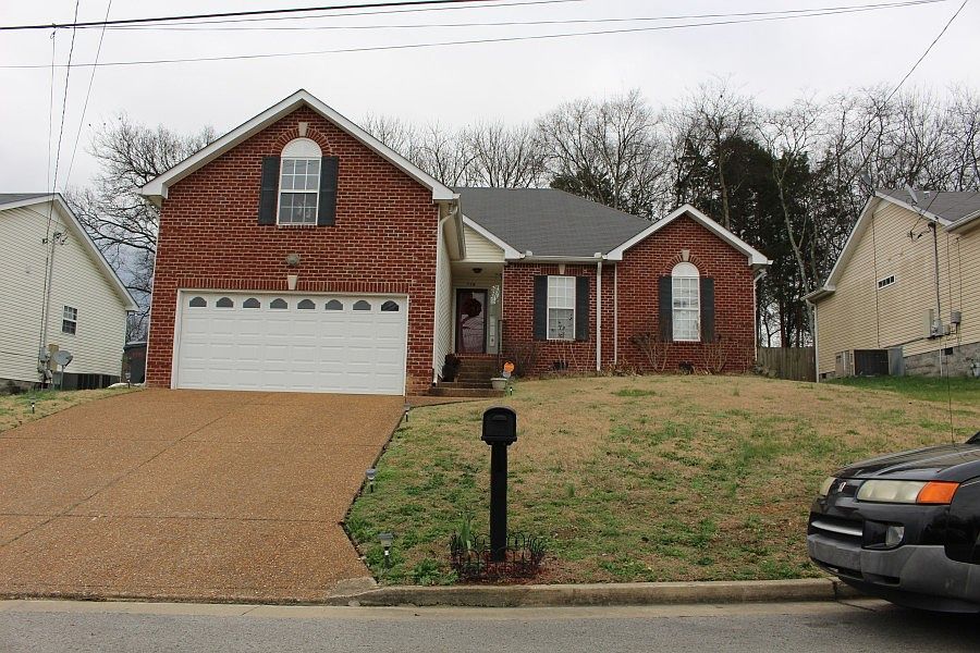 1st image of 728 Shandale Dr