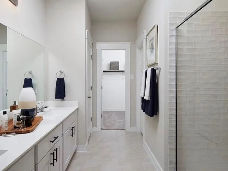 2317 Calvert Dr — Photo 7