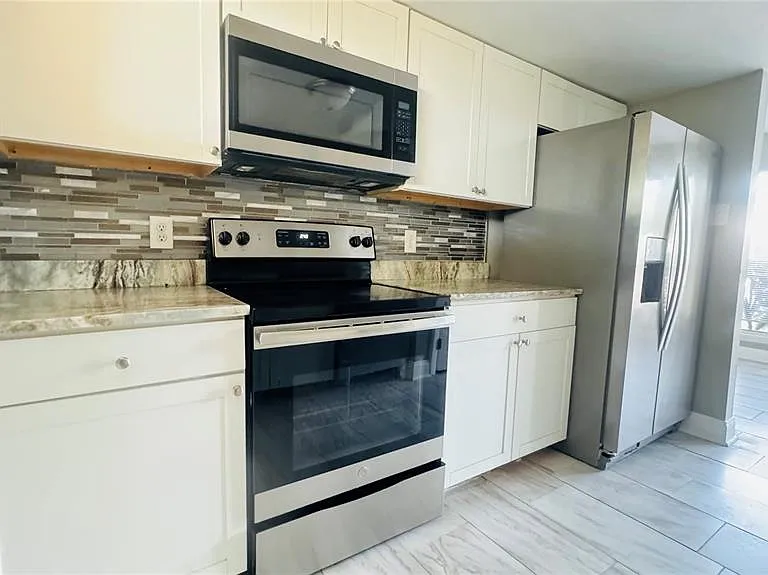 4016 Woodfern Dr #B-8 — Photo 7