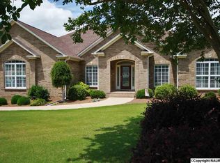 52 Deerfield Dr, Decatur, AL 35603