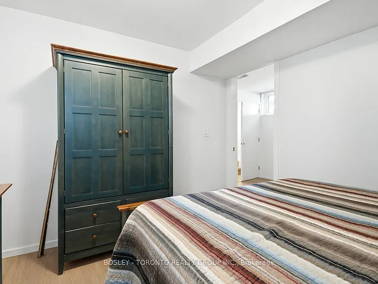 146 Earlscourt Ave #LOWER — Photo 27