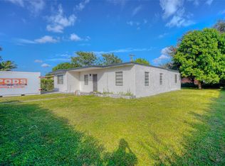 2515 NW 161st St, Miami Gardens, FL 33054