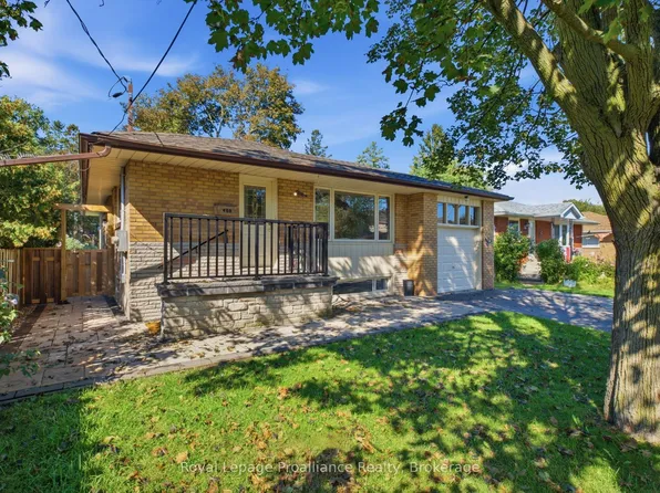 400 Harris St, Whitby, ON L1N 3C5