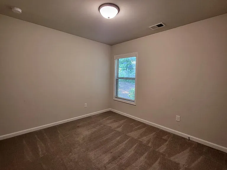 42 Laurel Dr E — Photo 18