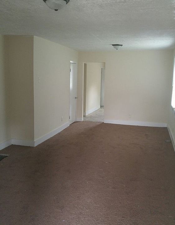 2nd image of 1062 W 27th St
