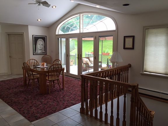 5th image of 6 Langstaff Ln