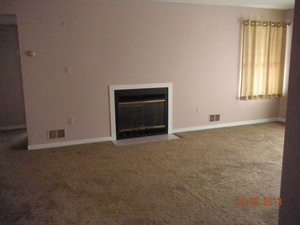 1st image of 101 Continental Dr