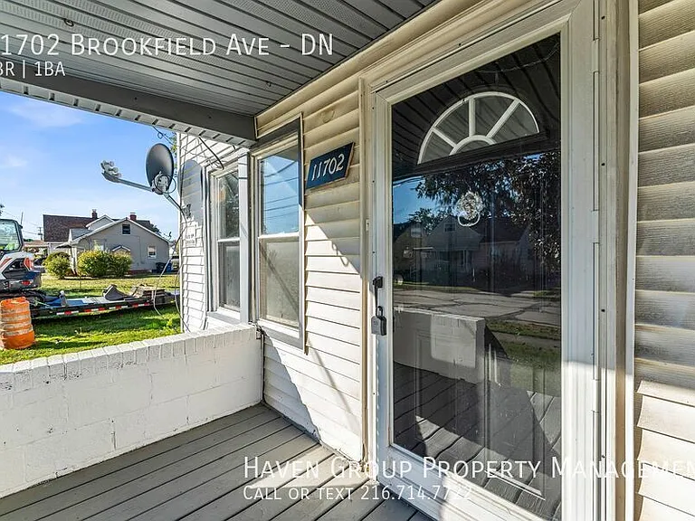 11702 Brookfield Ave #DN — Photo 3
